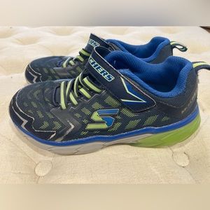 🟢2/$15 Skechers Sneakers, Boys Size 1.5, Blue & Green